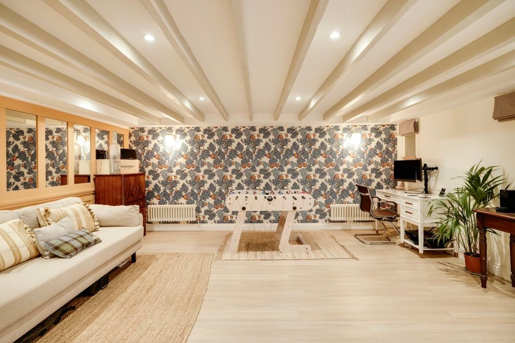 Additional image 13 of 3 bed flat for saleChantry Road, Clifton, Bristol BS8
