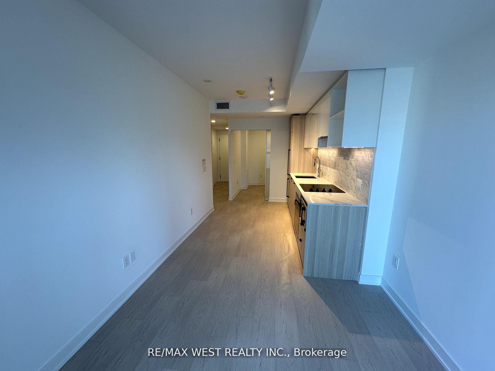 Additional image 5 of 1105-252 Church Street, Toronto, ON, M5B 1Z2