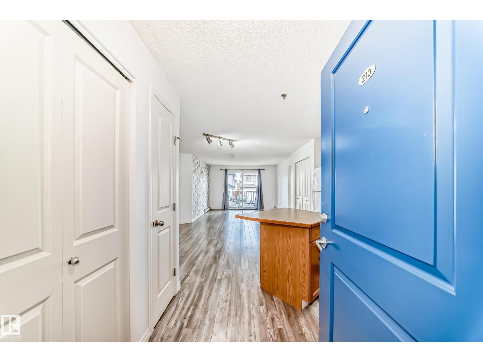 Additional image 3 of 210-2305 35a Avenue NW, Edmonton, AB, T6T1Z2