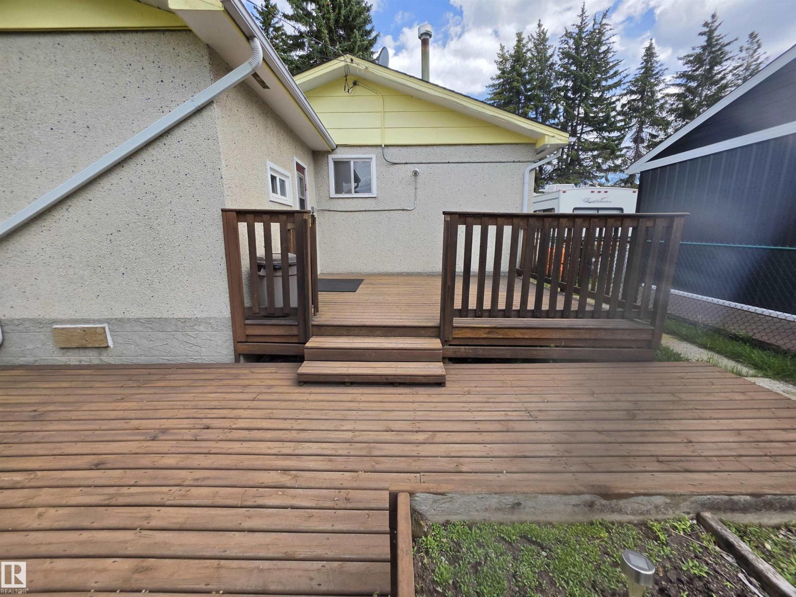 Additional image 2 of 4512 45 Avenue, Rural Lac Ste. Anne County, AB, T0E0A0