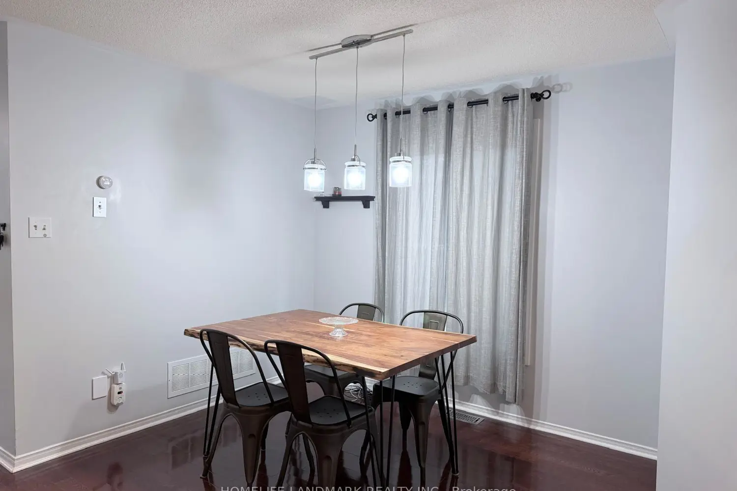 Additional image 6 of 434 Heddle Crescent