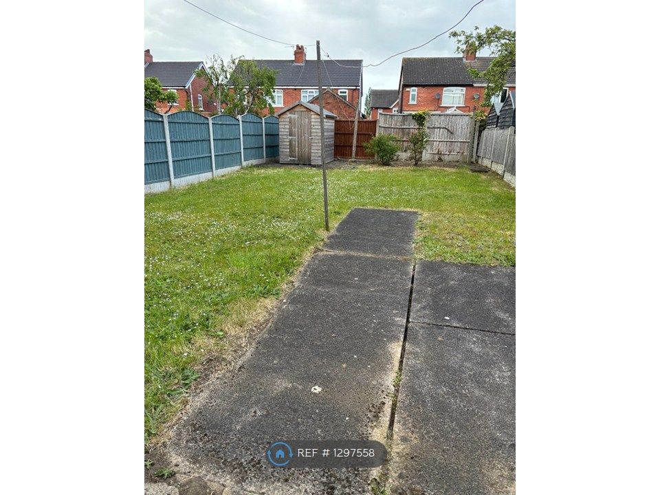 Additional image 12 of 3 bed semi-detached house to rentCliff Gardens, Scunthorpe DN15