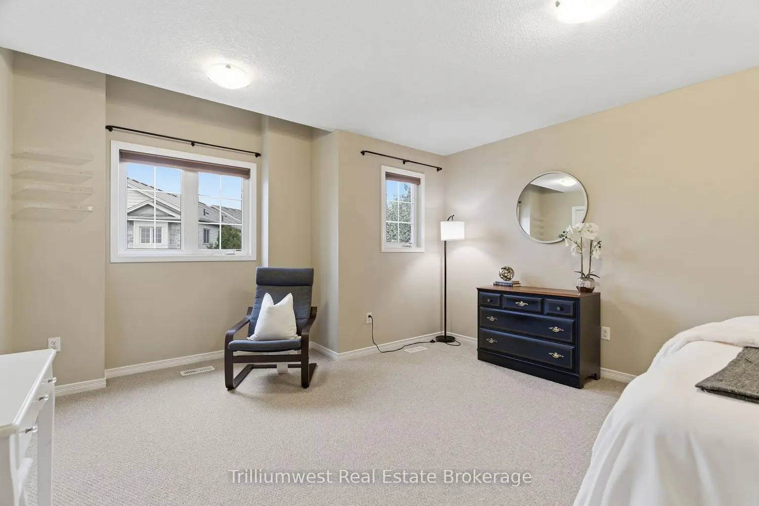 Additional image 13 of 7 Upper Mercer Street L42
