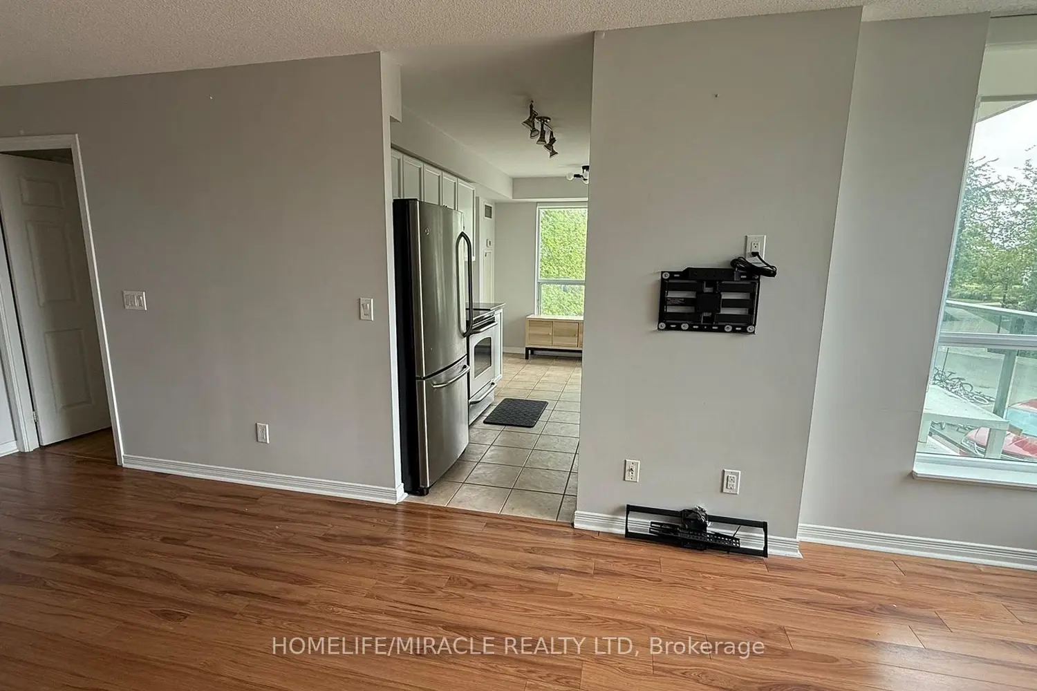 Additional image 12 of 4889 Kimbermount Avenue 203
