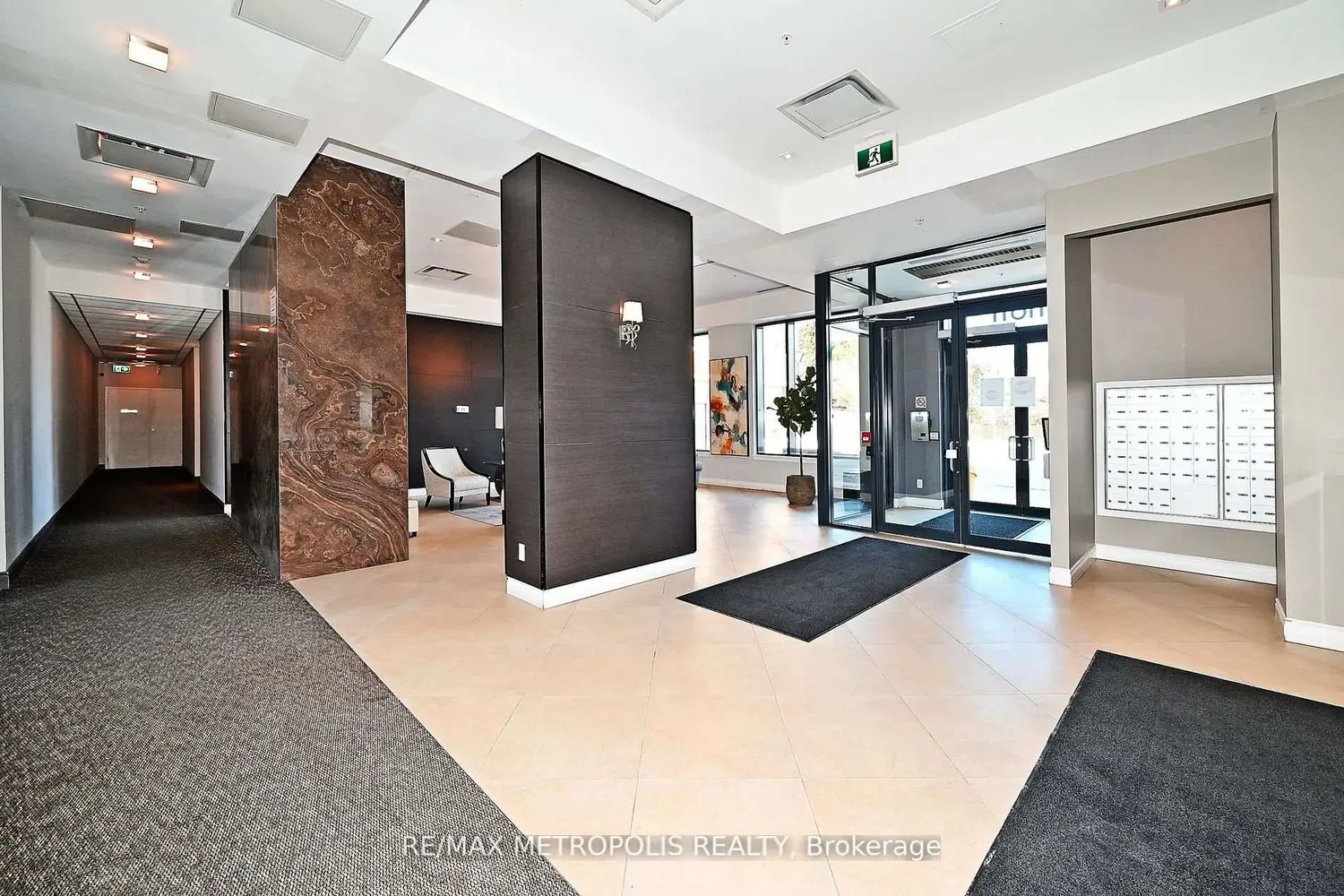 Additional image 3 of 11611 Yonge Street 809