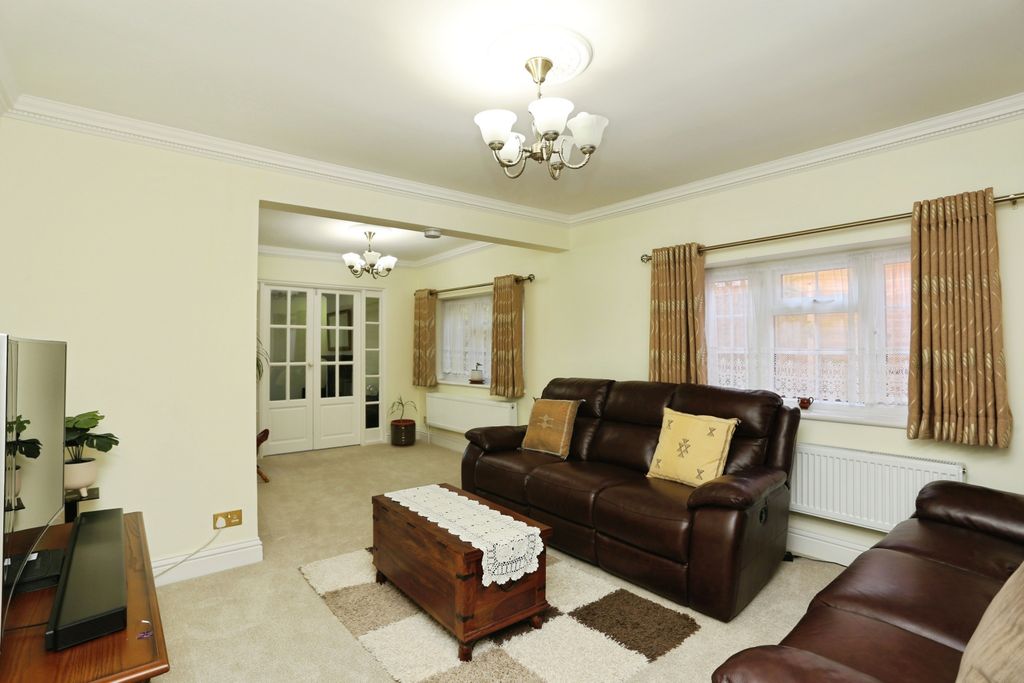 Additional image 5 of 3 bed bungalow for salePoverest Road, Orpington BR5