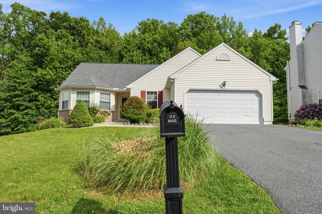 Additional image 4 of 279 E Flagstone Drive, Newark, DE 19702