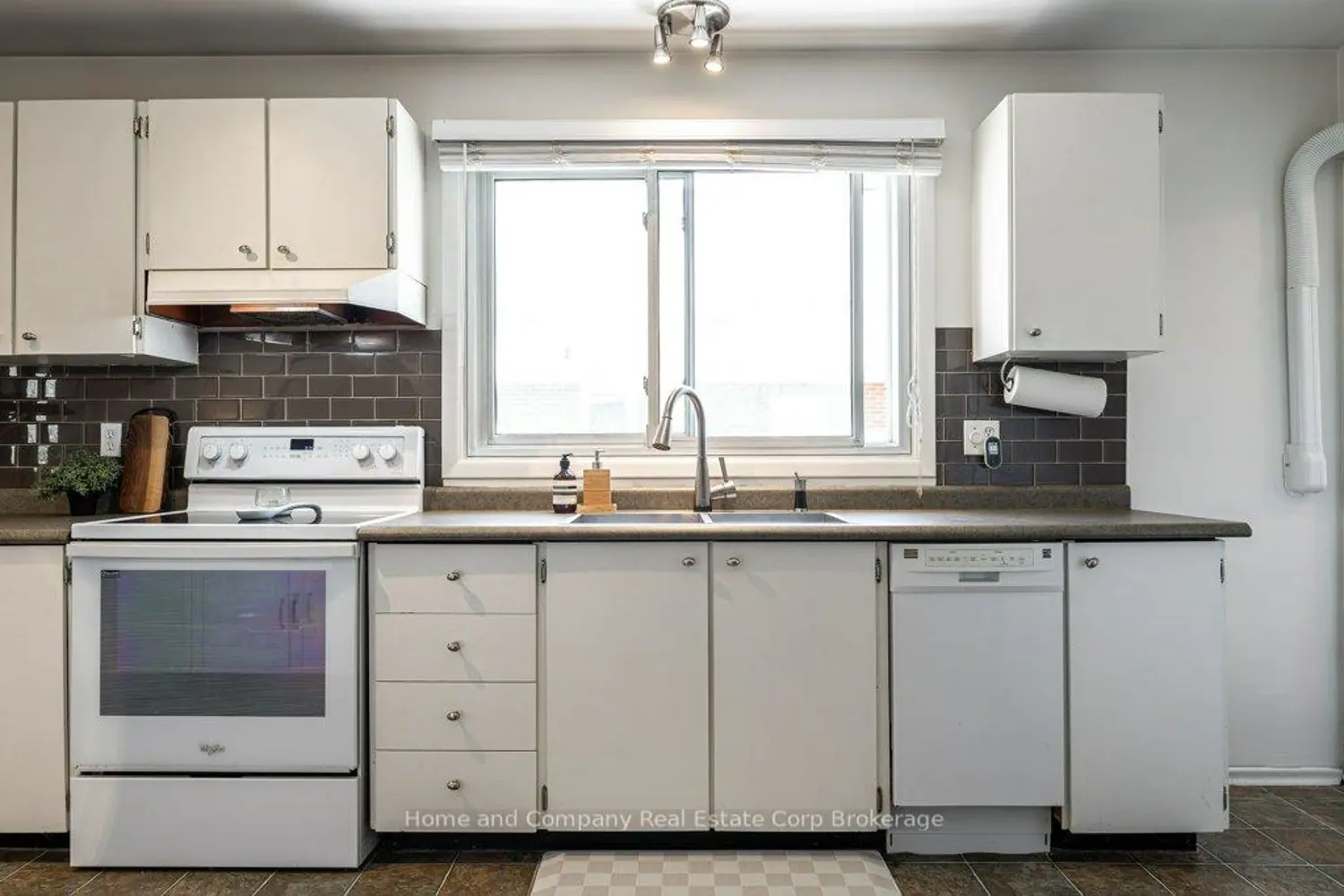 Additional image 6 of 228 Redford Crescent