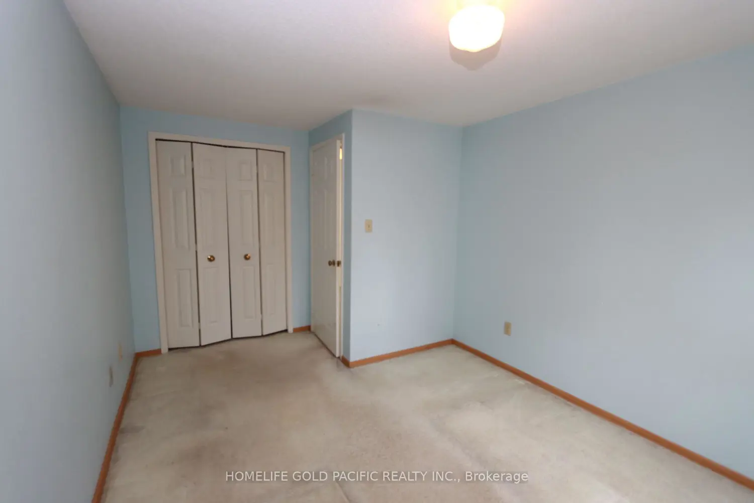 74 Belinda Square photo 5
