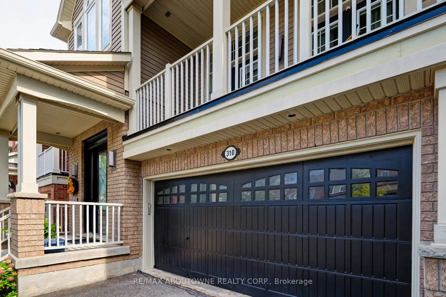 310 Leitch Landing photo 2