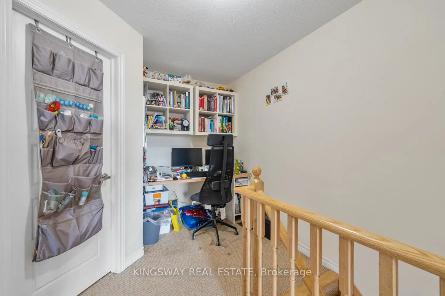 165 Hampshire Way 95 photo 5
