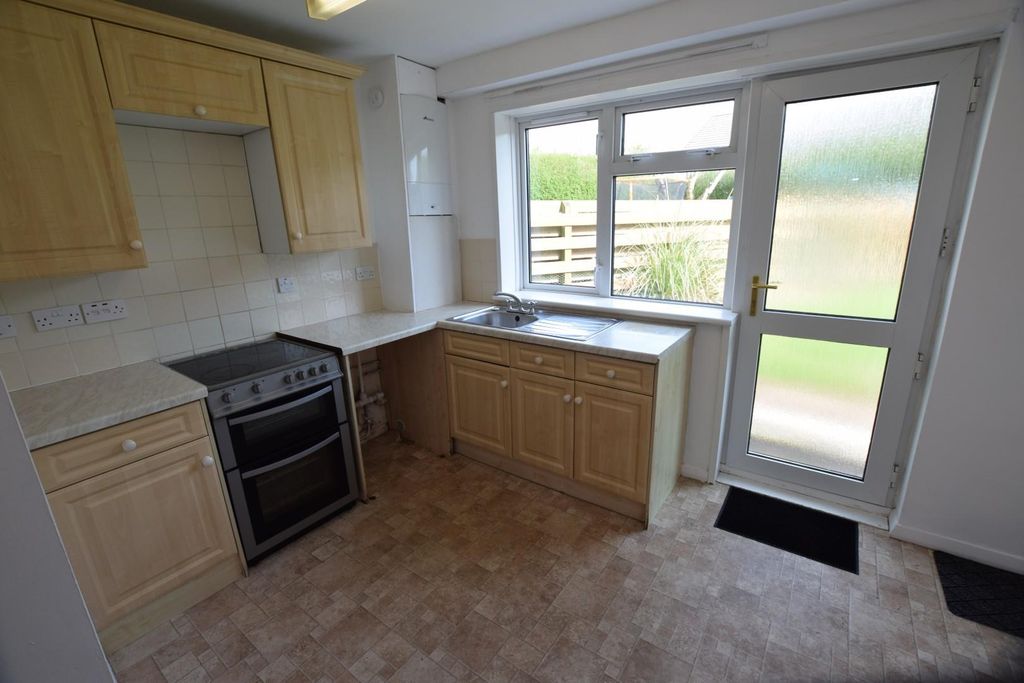 Additional image 4 of 2 bed end terrace house to rent114 Stormont Road, Scone, Perth PH2
