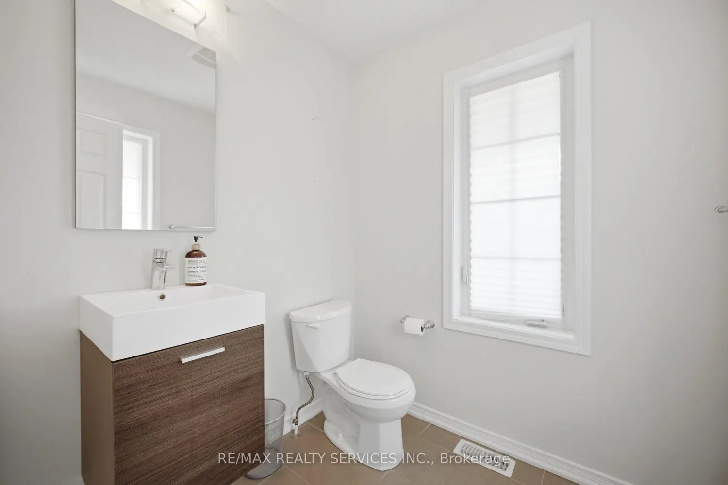 Additional image 6 of 144 Baffin Crescent