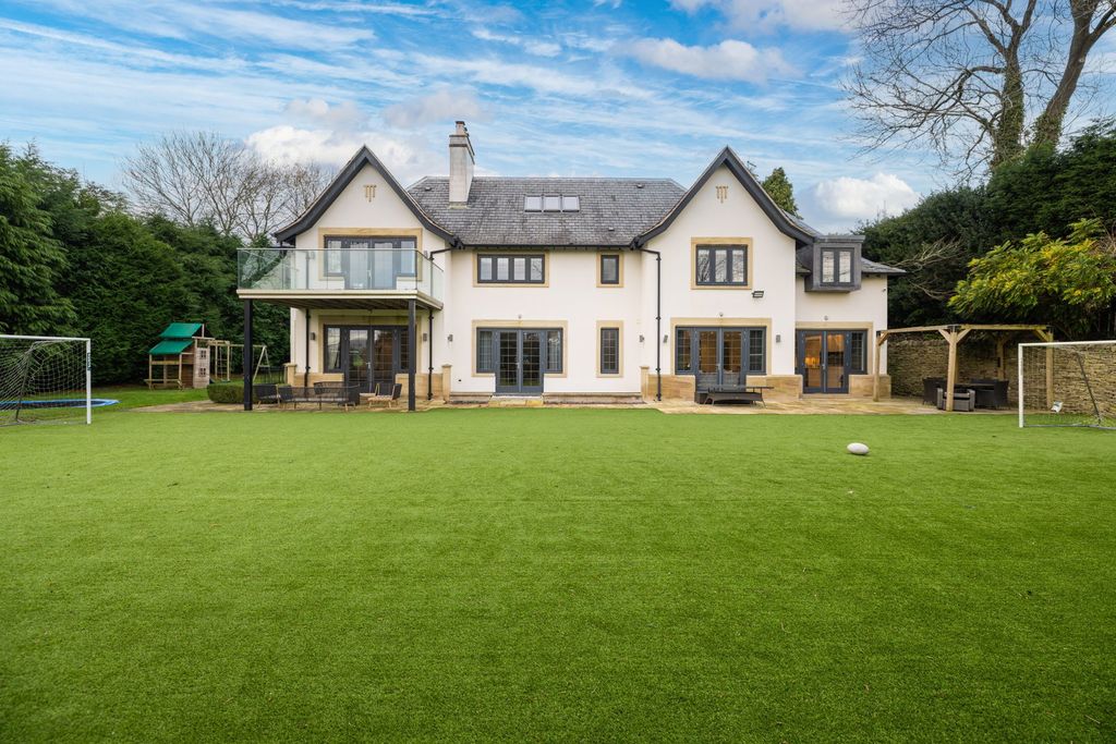 Additional image 22 of 6 bed detached house for saleSquirrels Chase, Prestbury, Macclesfield SK10