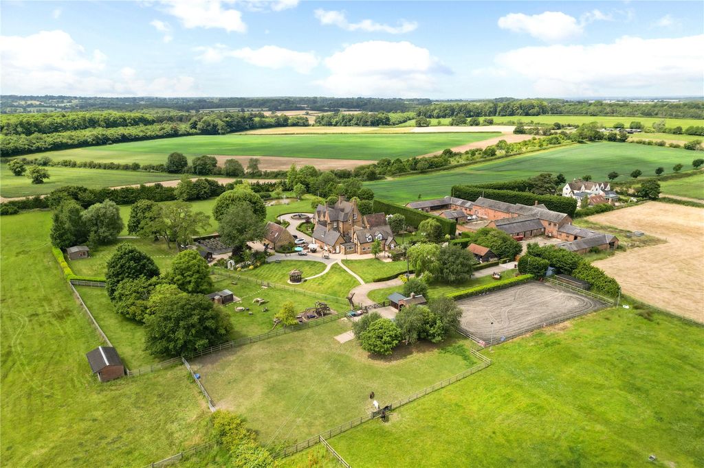 Additional image 37 of 9 bed equestrian for salePeakes End, Steppingley, Bedfordshire MK45