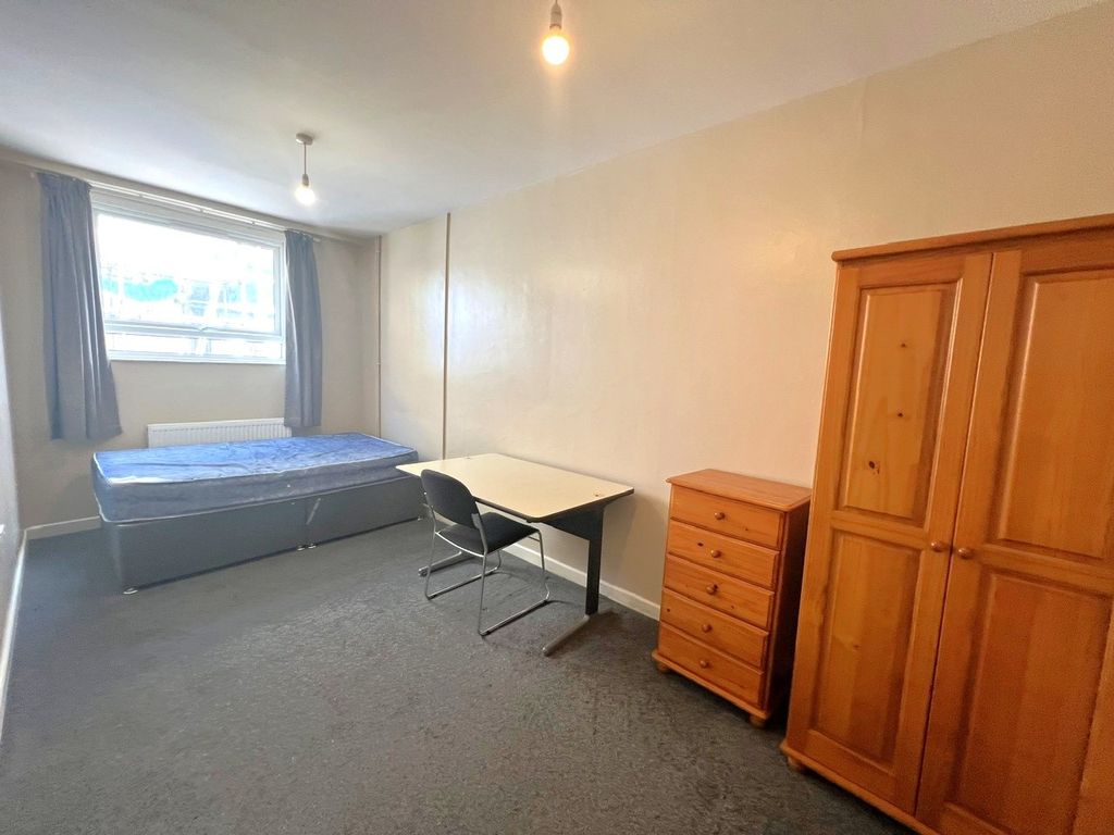 Additional image 5 of 7 bed flat to rentClassic House, Bristol BS1