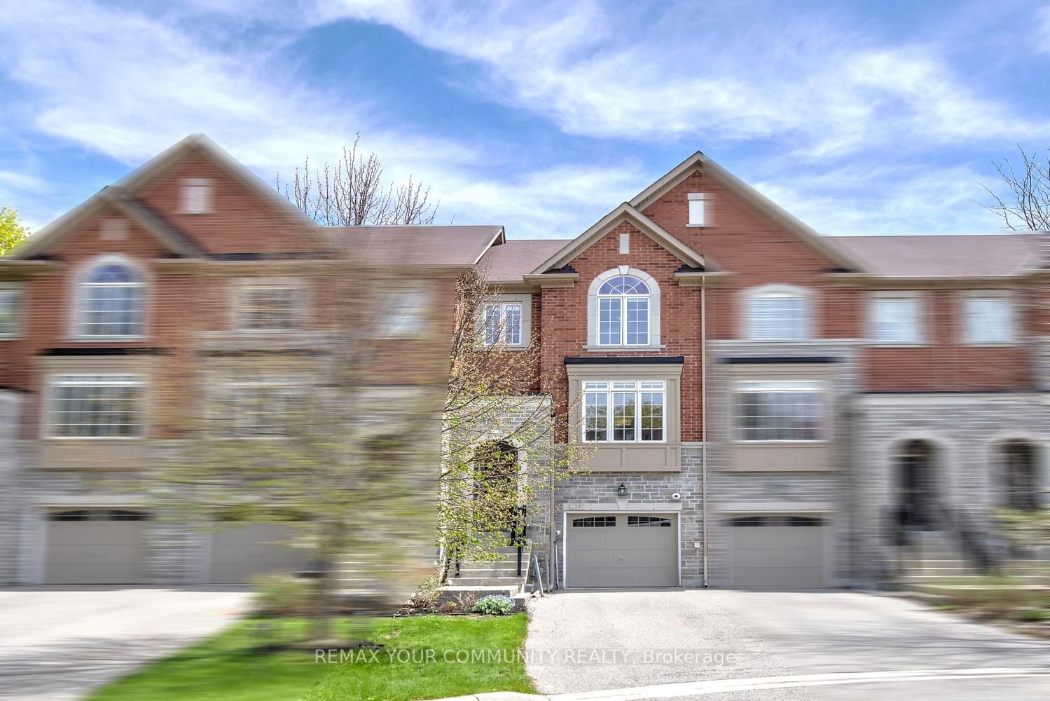 231 Appleton Court, Newmarket, ON, L3Y 0B8