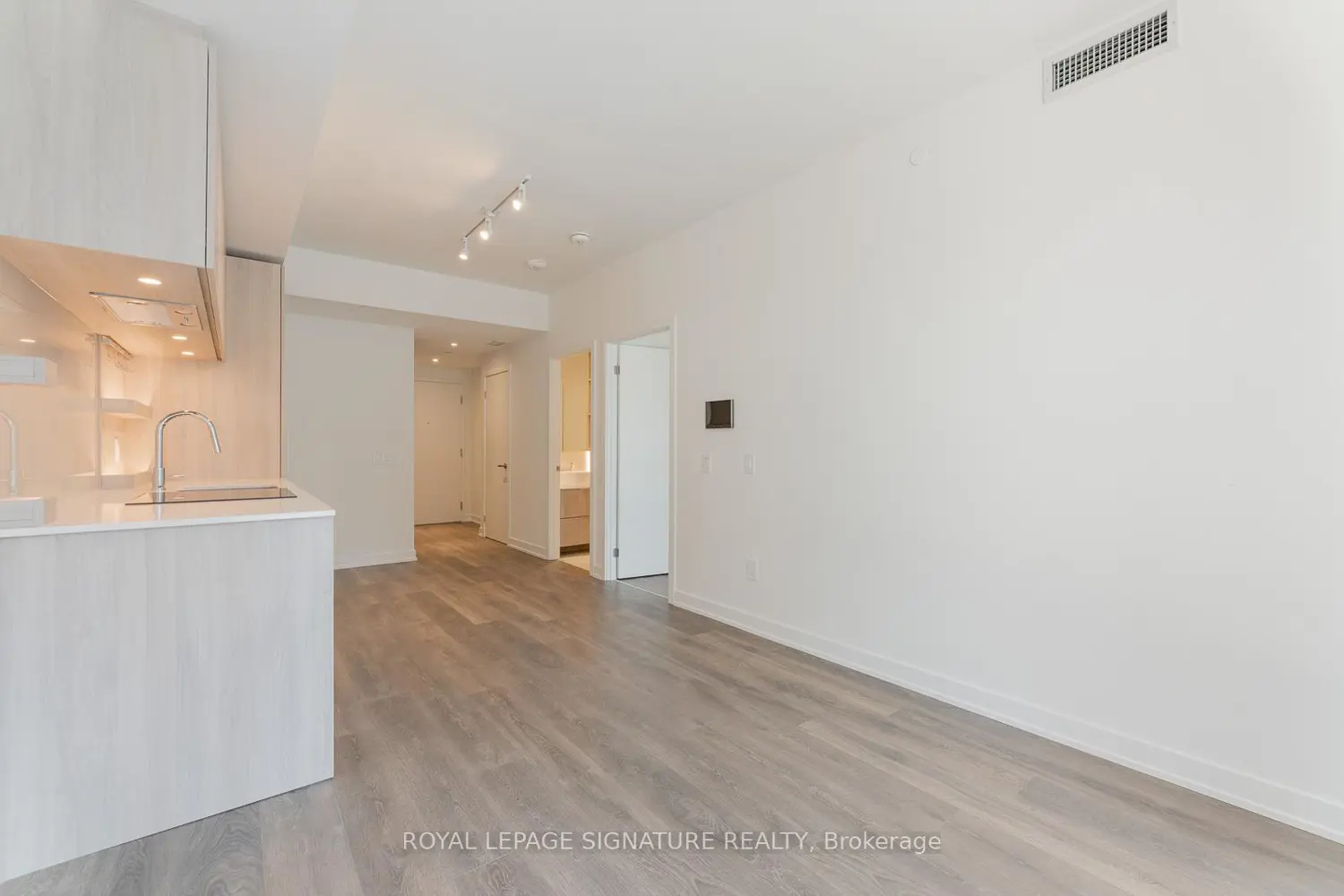 Additional image 9 of 28 Ann Street 210