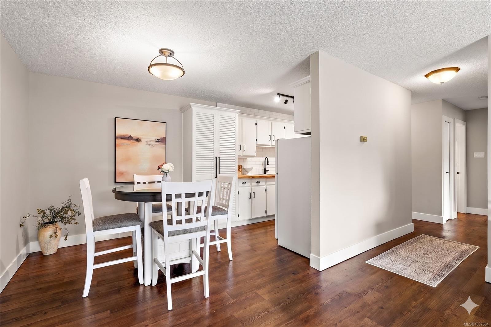 Additional image 6 of 204-1024 Fairfield Road, Victoria, BC, V8V 3A5