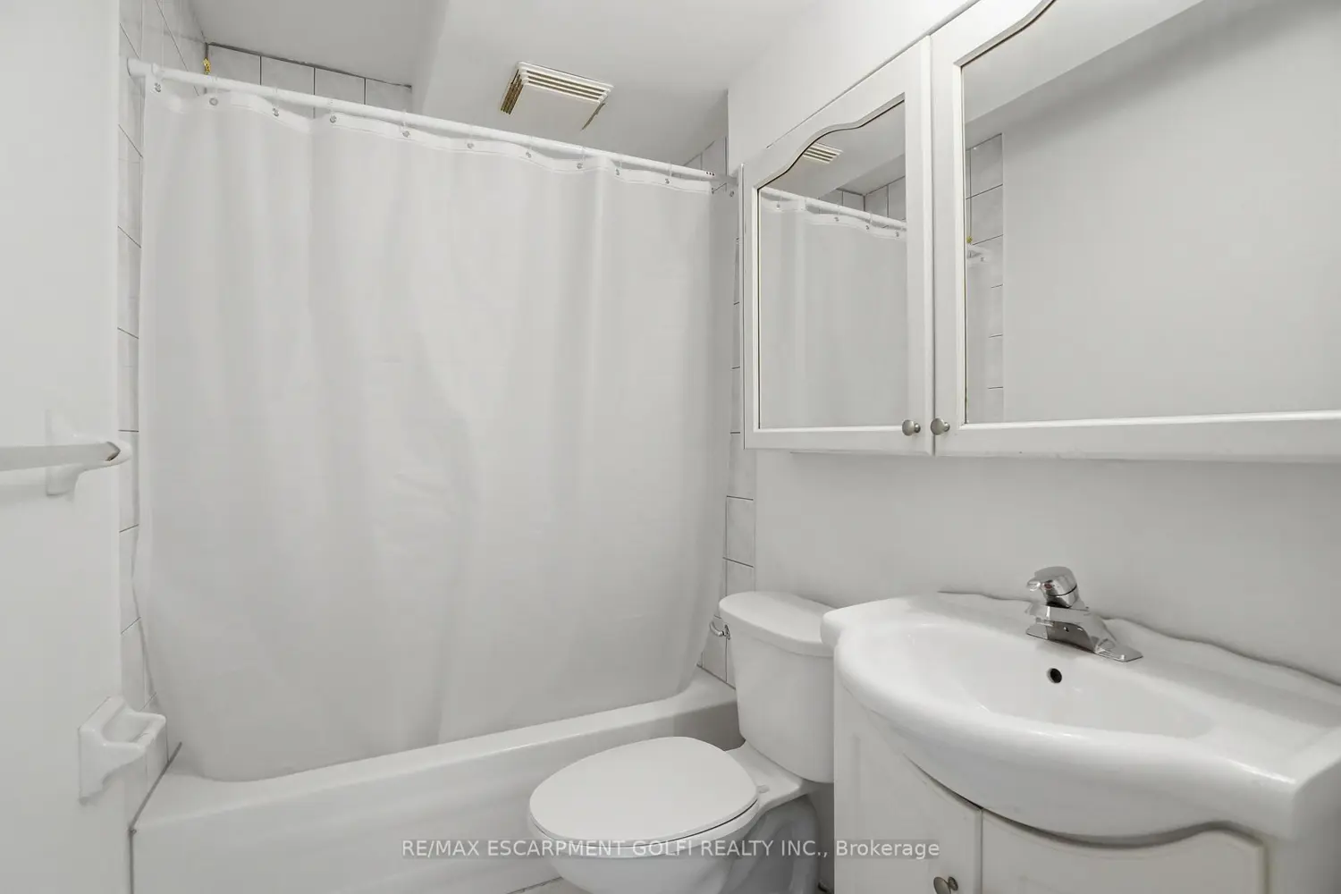 Additional image 14 of 30 Summit Avenue 401