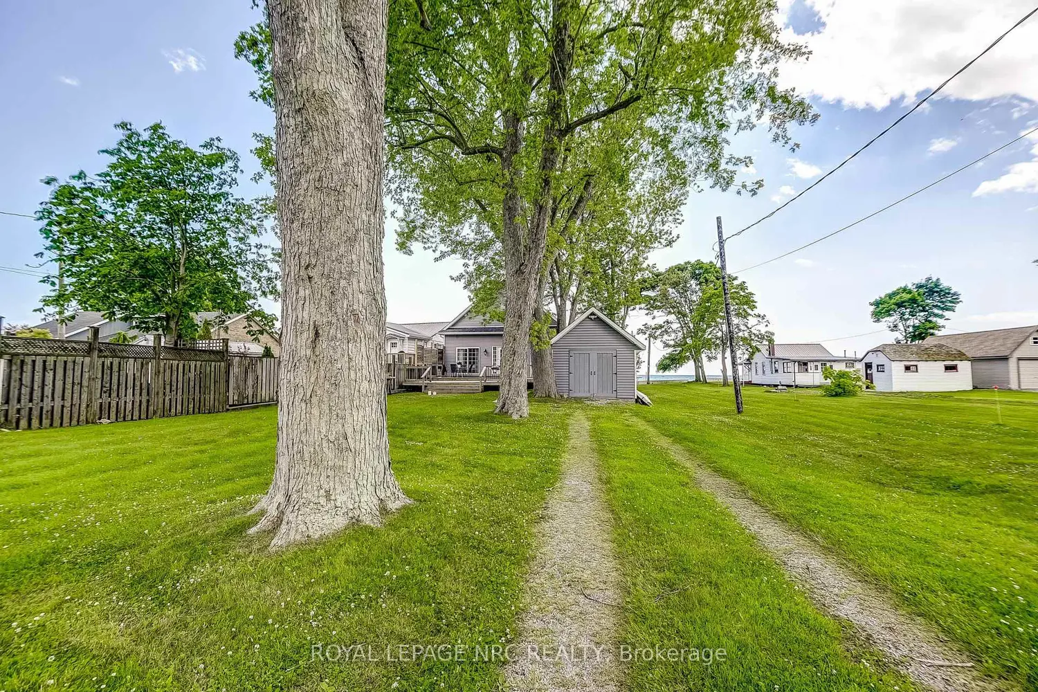 Additional image 18 of 10849 Lakeshore Road