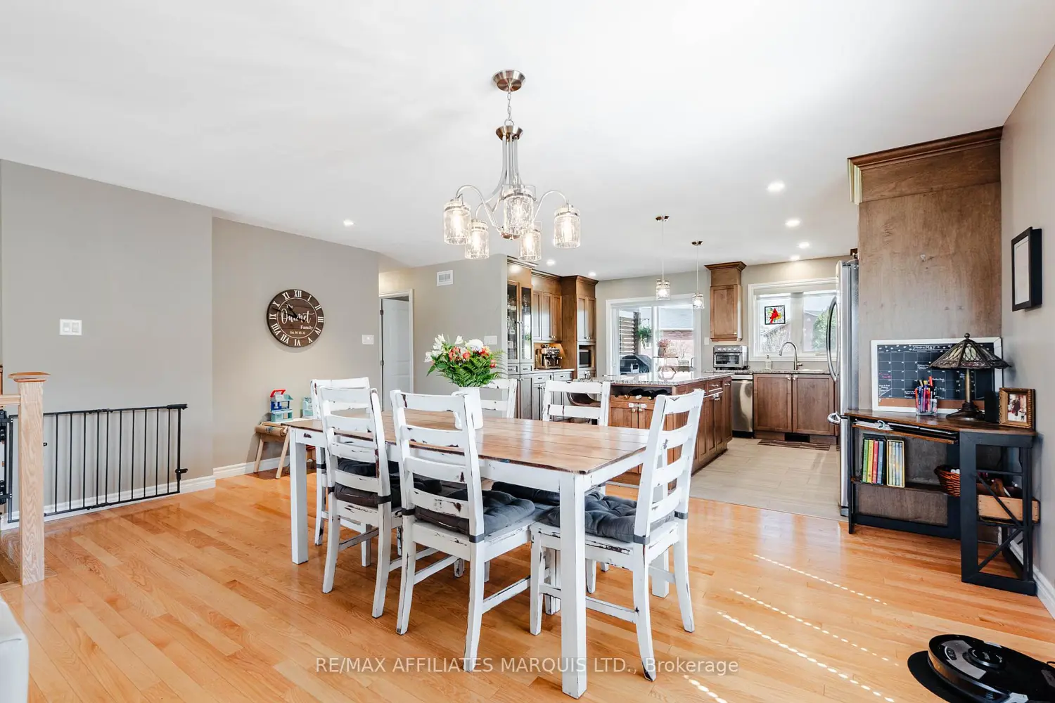 Additional image 3 of 100 Forestdale Crescent