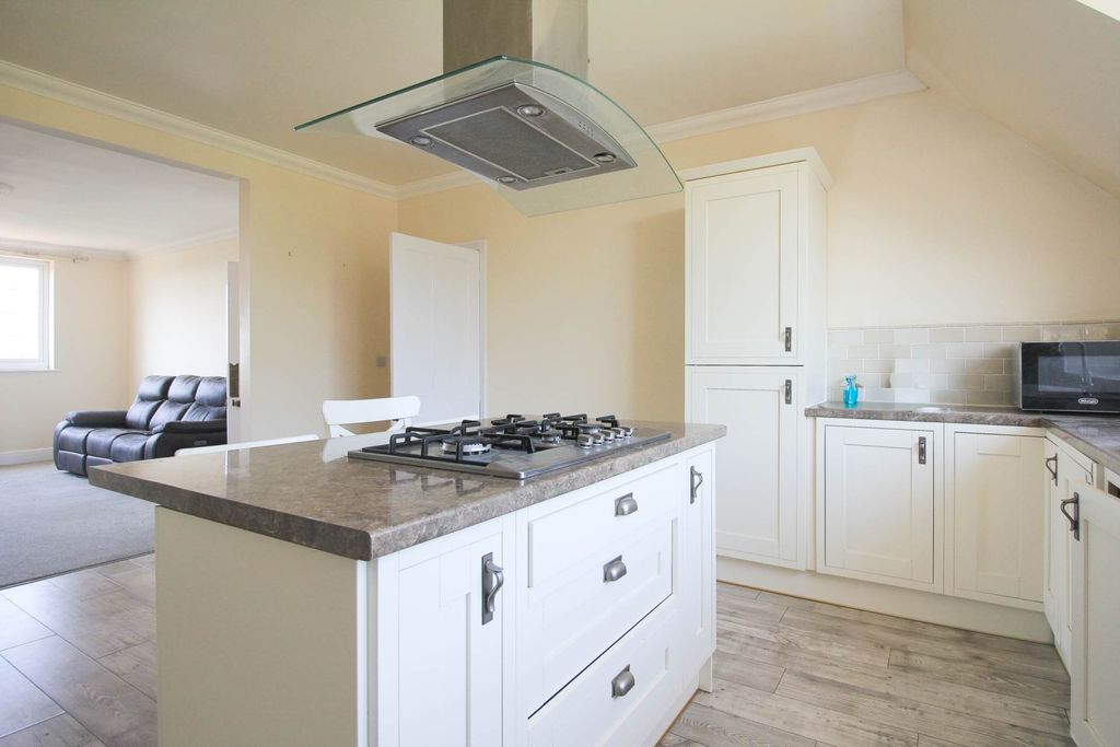 Additional image 2 of 2 bed semi-detached house to rentTrewartha Park, Weston-Super-Mare BS23