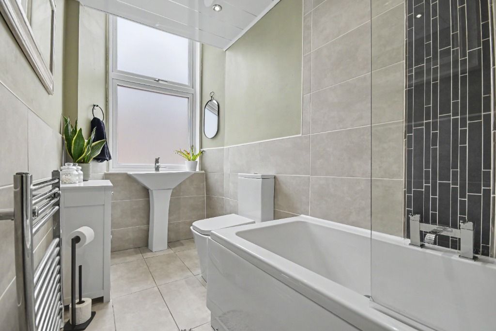 Additional image 31 of 3 bed flat for saleUnion Street, Inverclyde, Greenock PA16