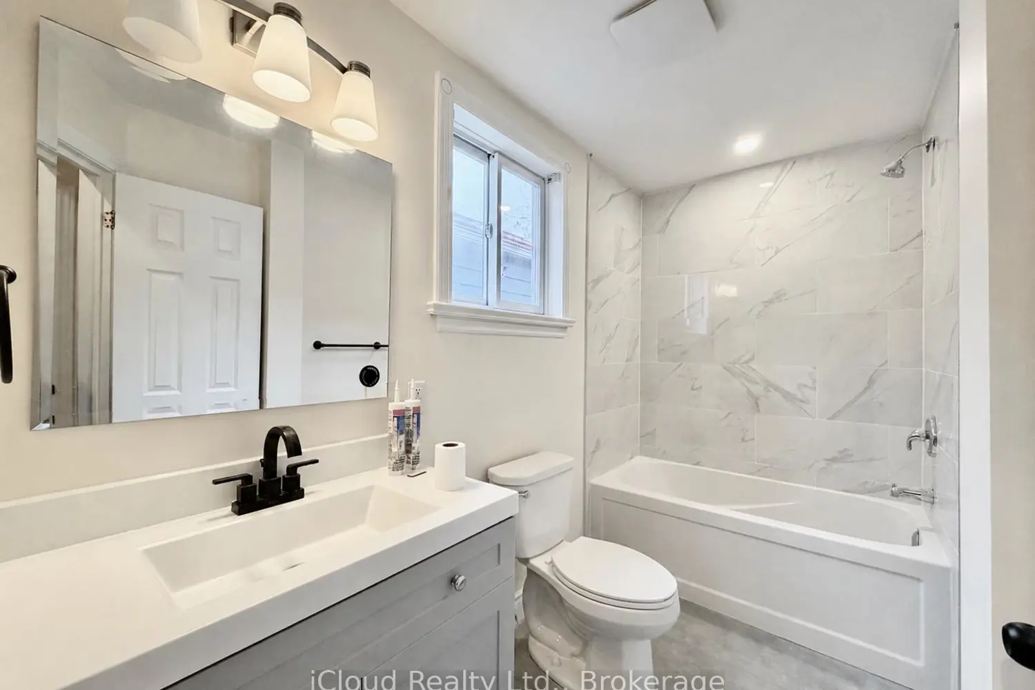 Additional image 4 of 405 Upper Wentworth Street