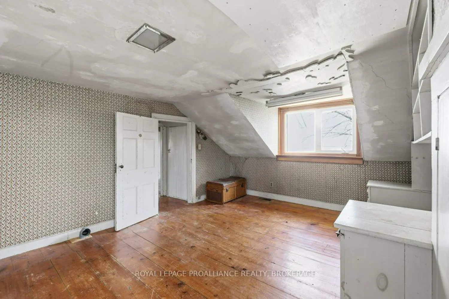 Additional image 18 of 4690 Bath Road
