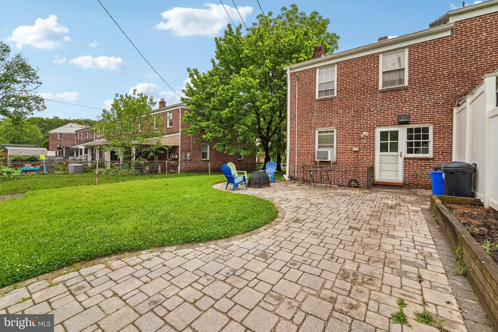 5512 Medwick Garth N, Baltimore, MD 21228