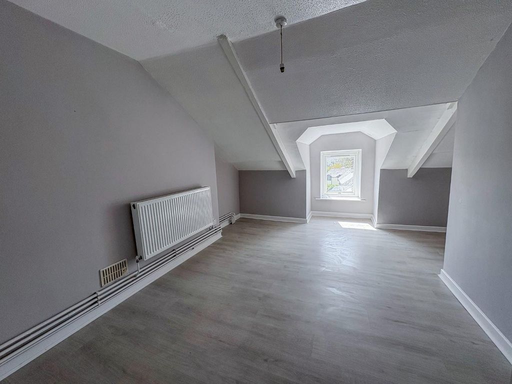 Additional image 5 of 2 bed flat to rentNewcastle Hill, Bridgend CF31