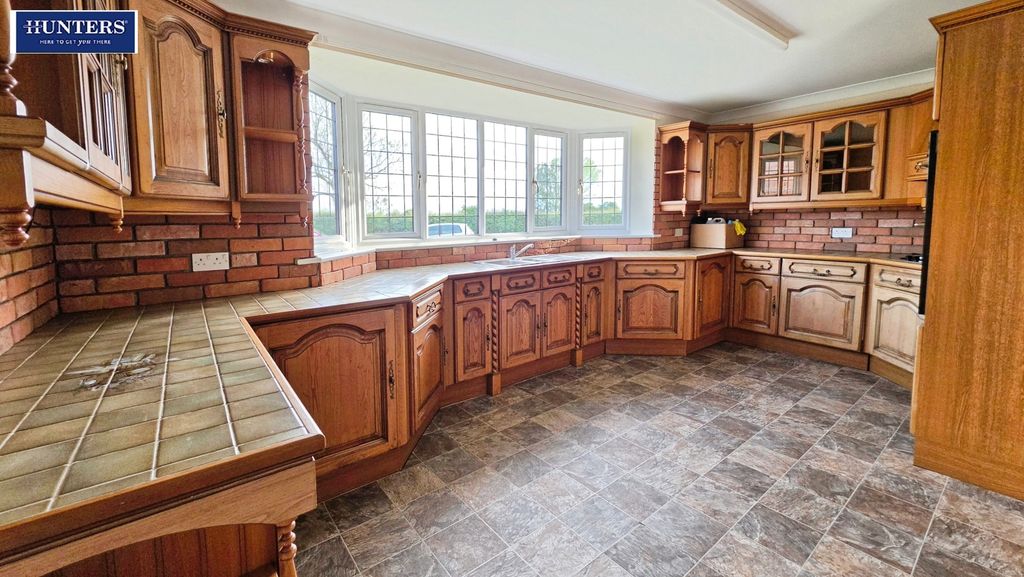 Additional image 5 of 4 bed detached house to rentEast Butterwick, Scunthorpe DN17
