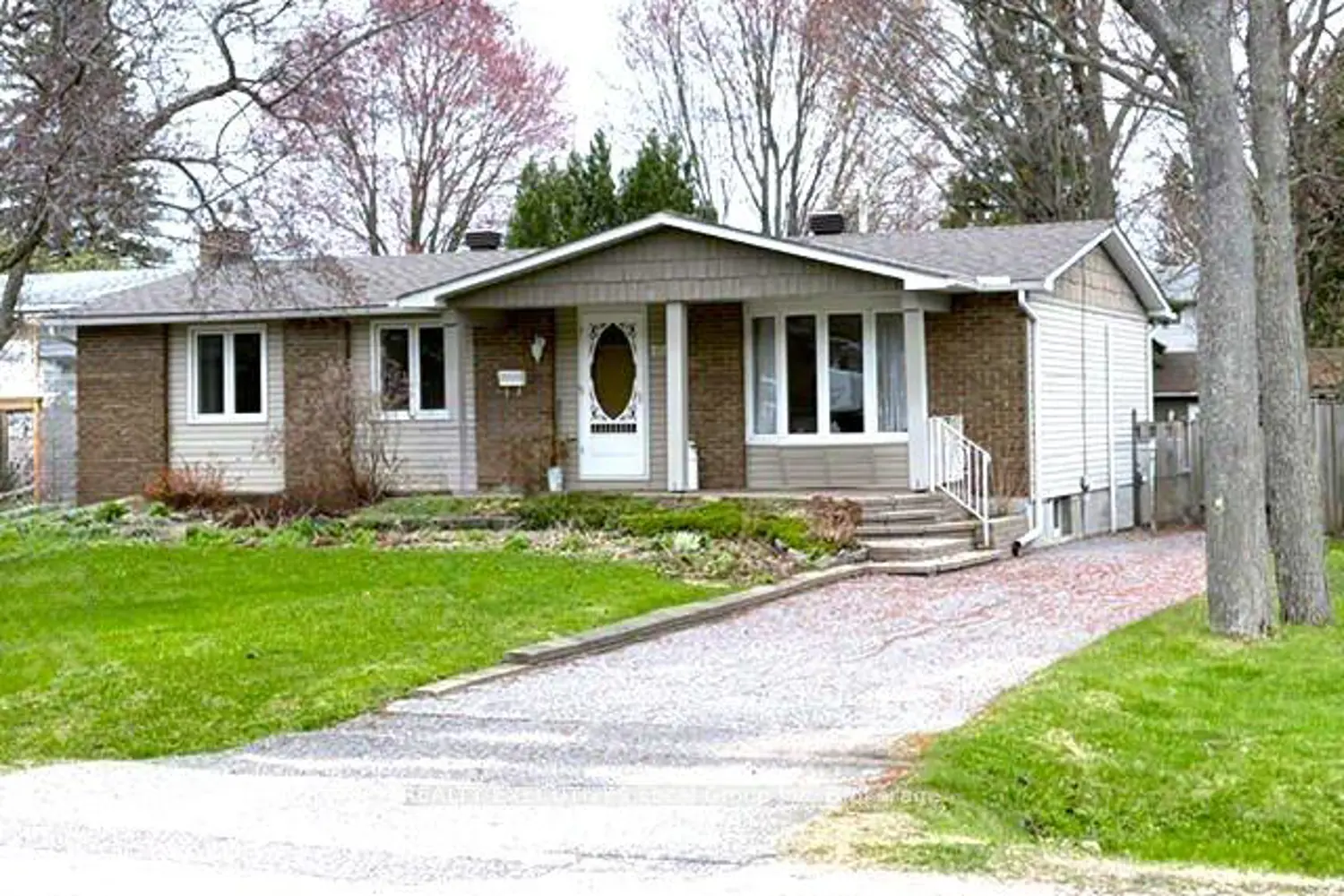Additional image 2 of 320 Justin Street