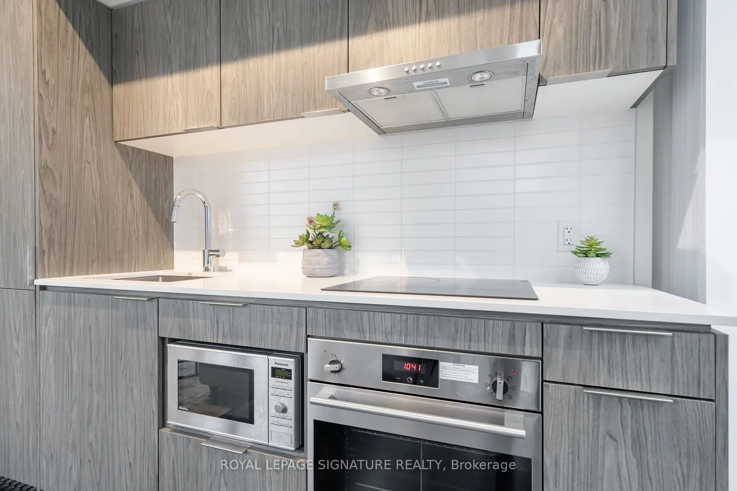 Additional image 10 of 60 Shuter Street 203