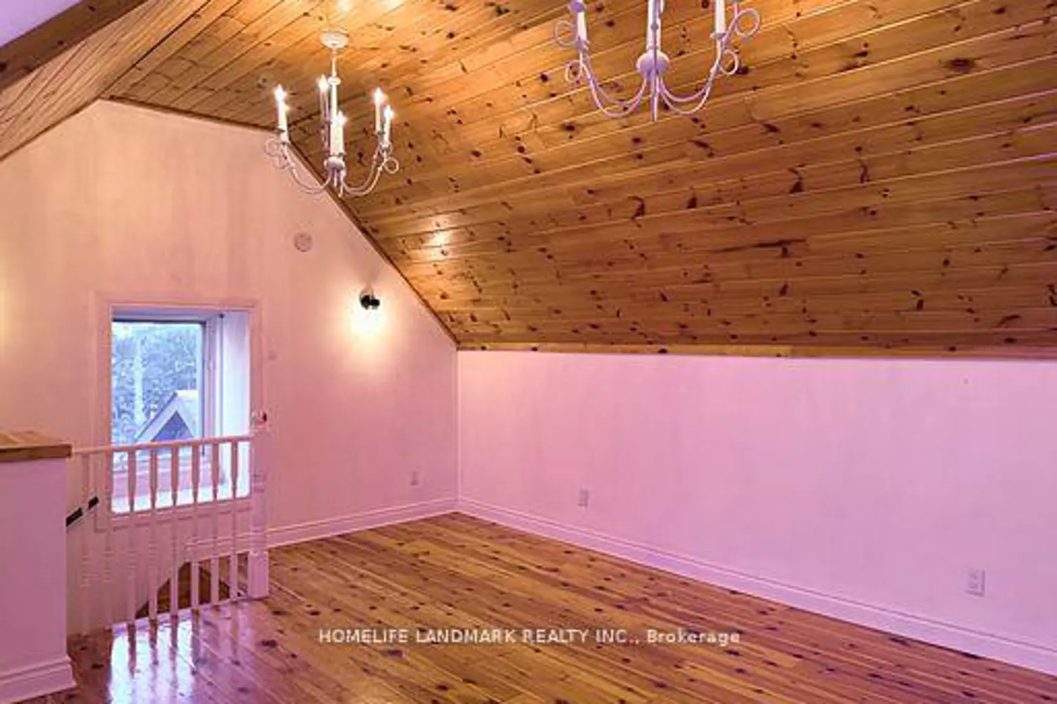 Additional image 9 of 2319 Wildwood Crescent