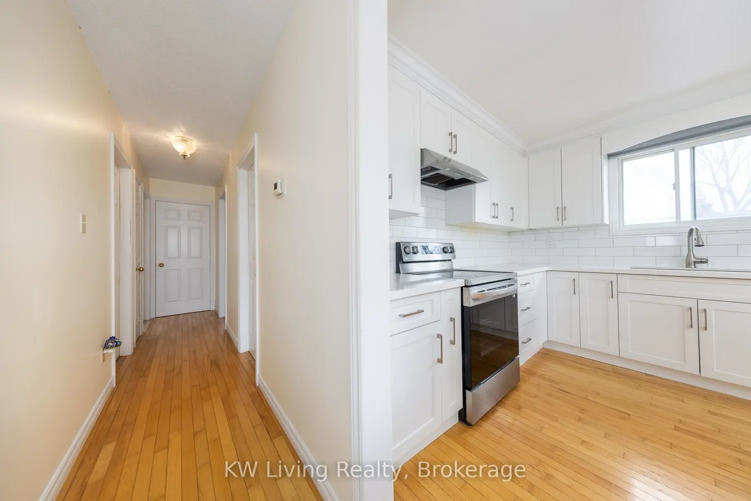 Additional image 3 of 833 Fairbairn Street