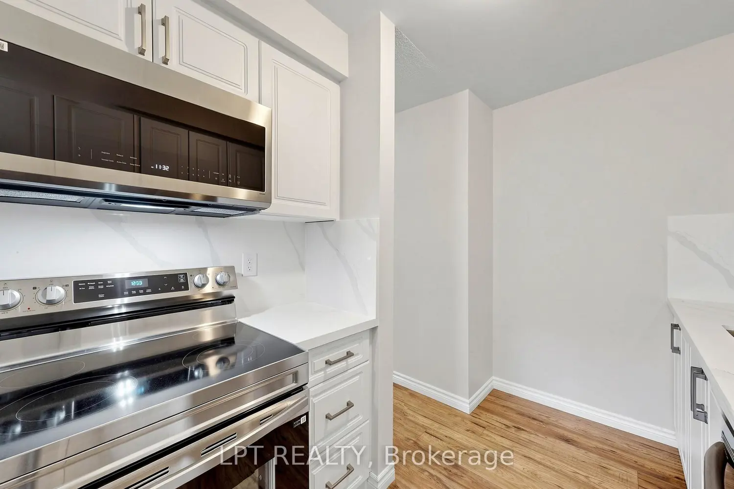 Additional image 4 of 1055 Central Pk Boulevard 32