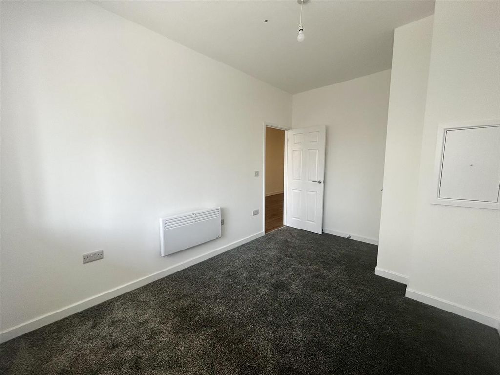 Additional image 7 of 2 bed flat to rentWoodstock Way, Caldicot NP26
