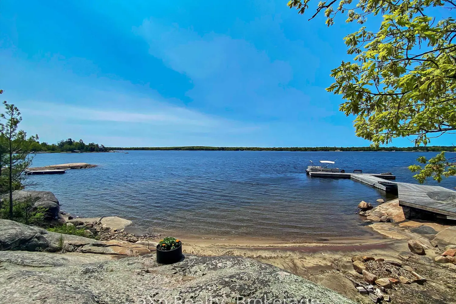 Additional image 8 of 6646 1040Littlebeausoleil Island