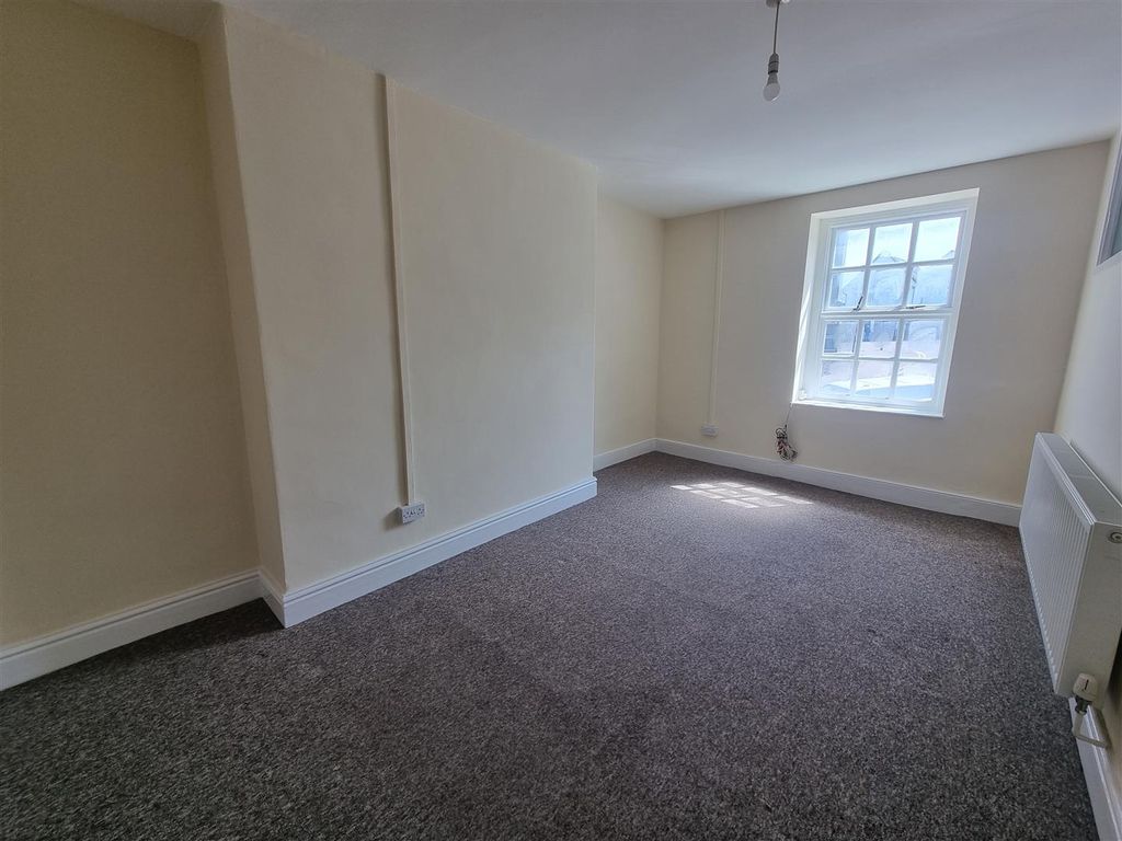 Additional image 6 of 2 bed flat to rentMarket Place, Coleford GL16