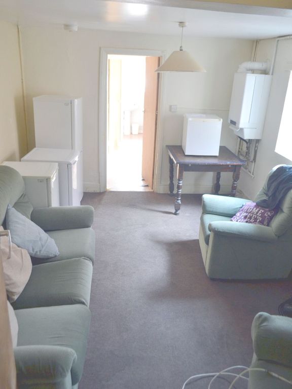 Additional image 2 of 6 bed end terrace house to rent21 Tachbrook Road, Leamington Spa CV31