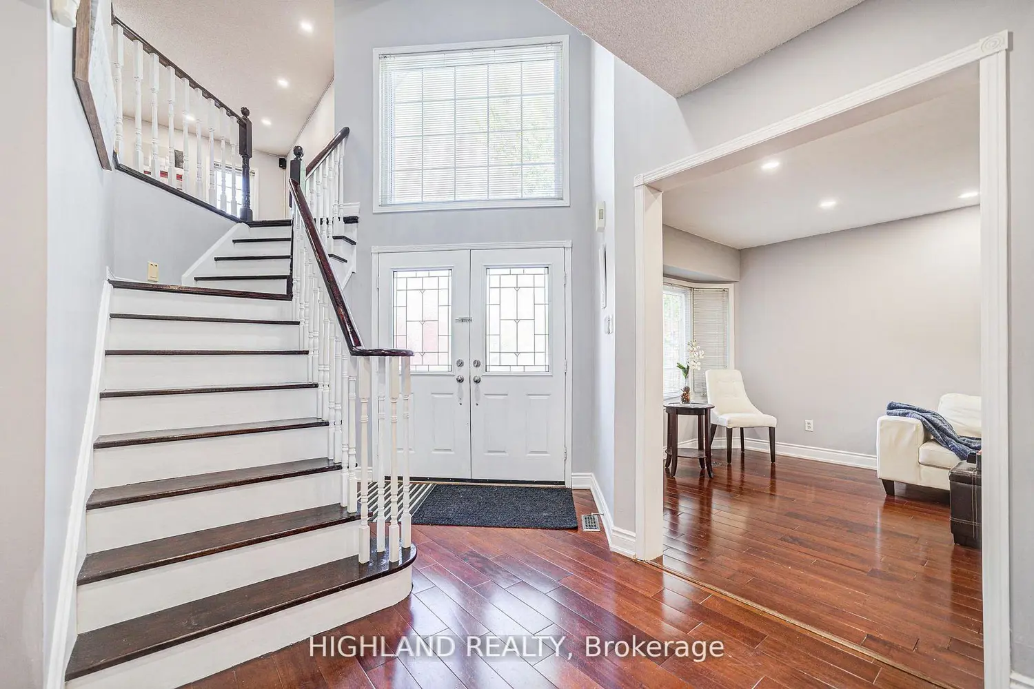 4781 Crystal Rose Drive photo 5