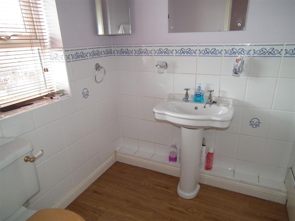 Additional image 10 of 5 bed detached house to rentAbington Vale, Northampton NN3