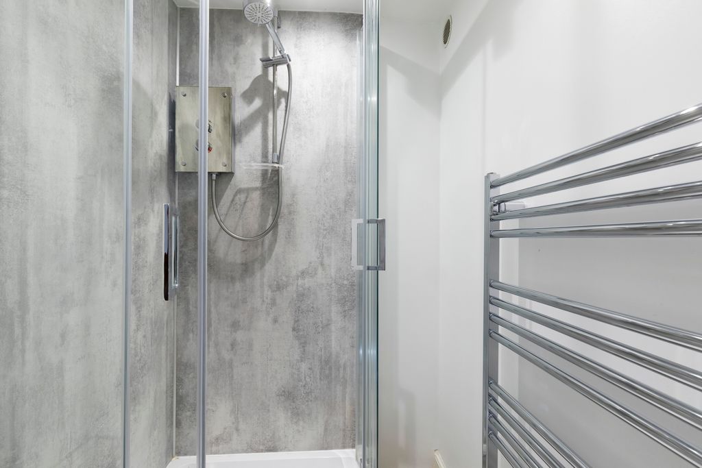 Additional image 5 of Room to rentClarence Street, Cheltenham GL50
