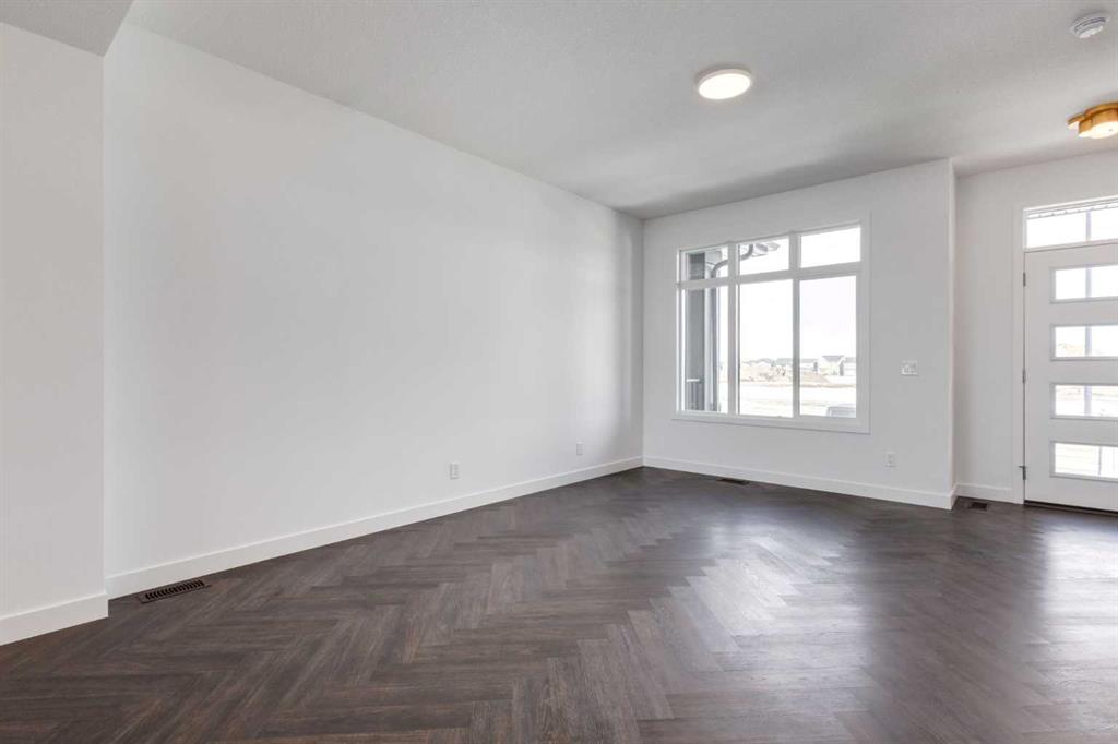 Additional image 3 of 282 Heartwood Parade SE, Calgary, AB, T3S 0S7