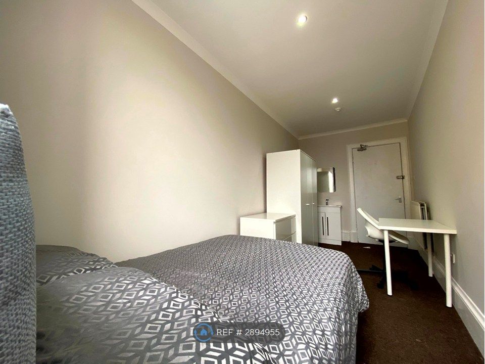 Additional image 4 of 8 bed flat to rentCecil Street, Glasgow G12