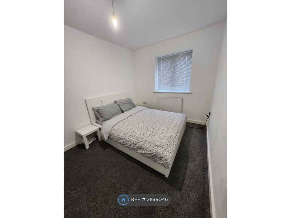 Additional image 13 of 2 bed flat to rentAlice Court, Luton LU2