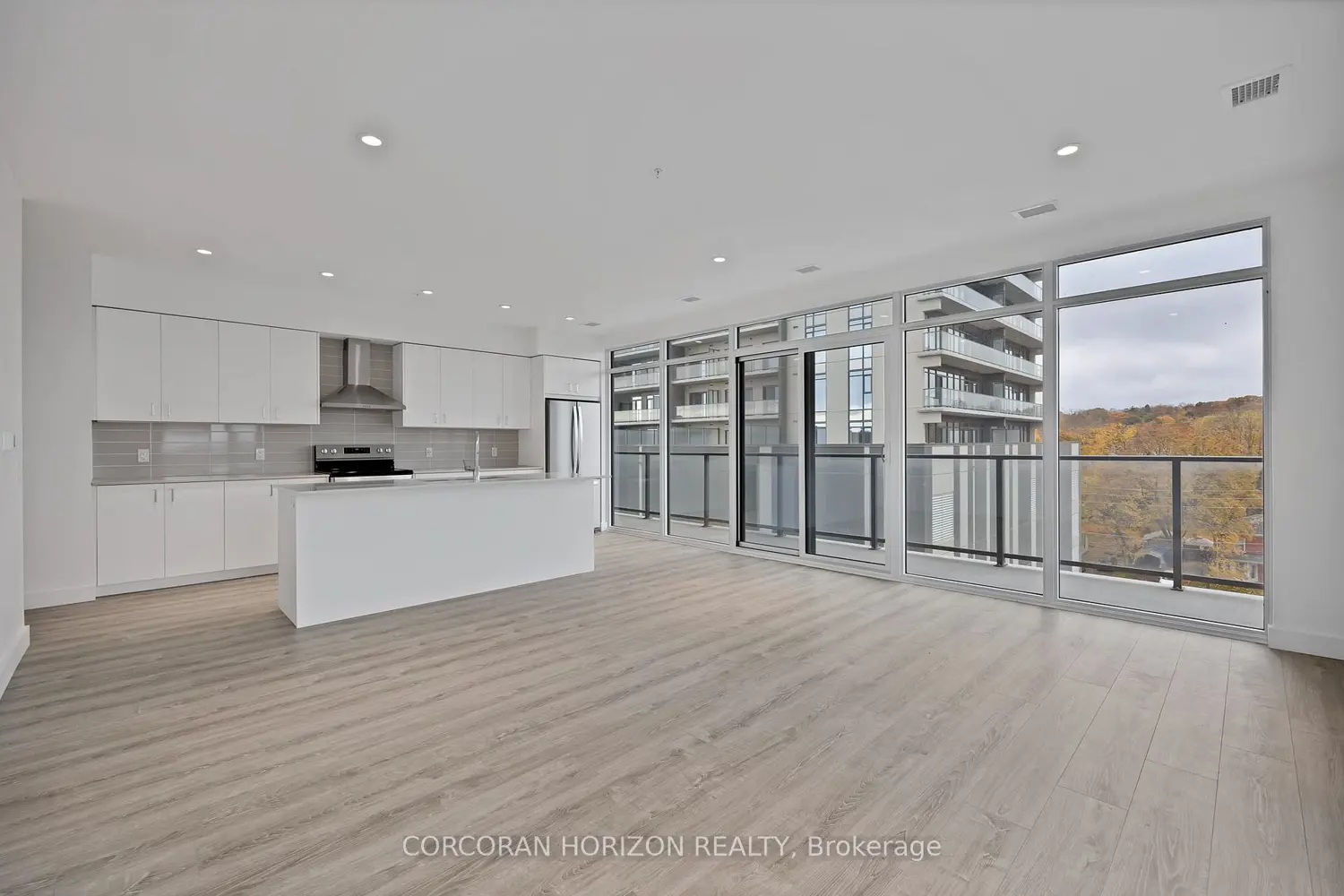 Additional image 11 of 50 Grand Avenue 901