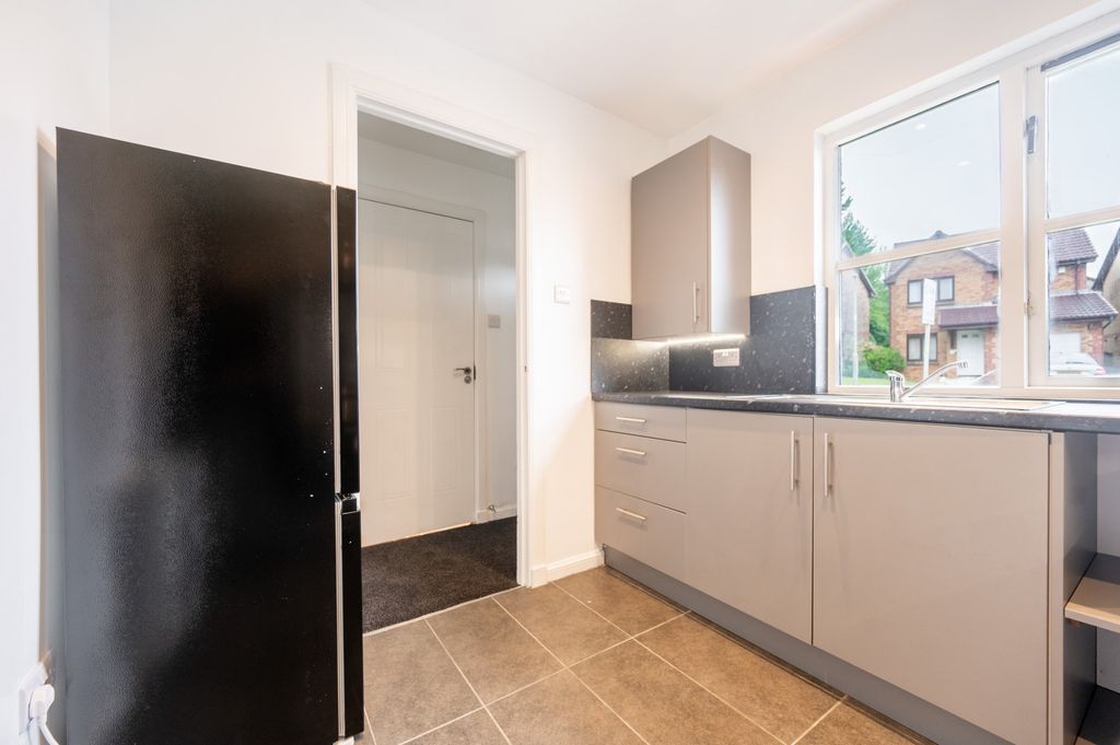 Additional image 6 of 3 bed semi-detached house to rentGlendoick Place, Newton Mearns, Glasgow G77